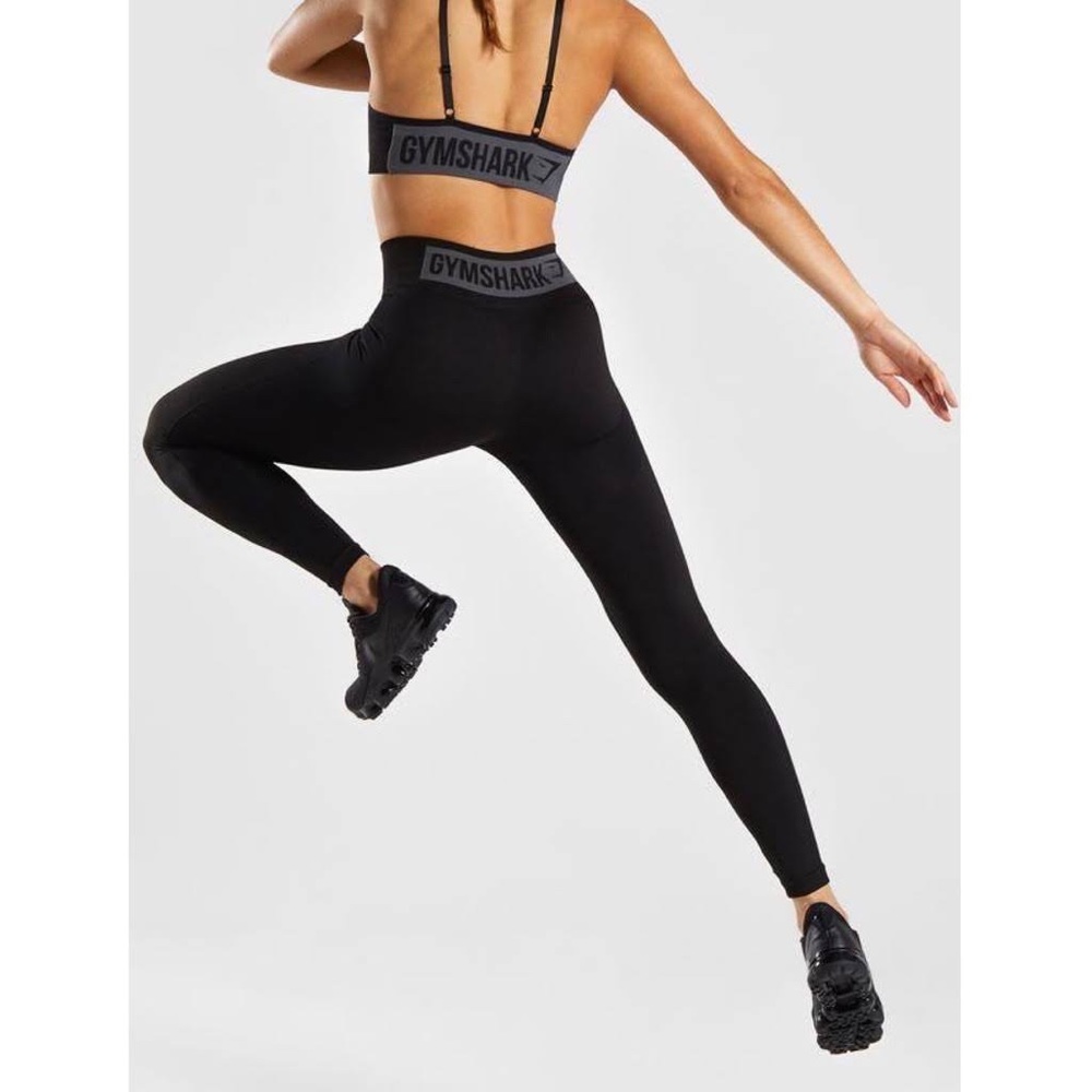 Gymshark Flex High Waist Leggings & Flex Strappy Sports Bra Set Black/Charcoal